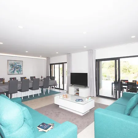 Riviera By Algarve Vacation וילה Armação de Pêra