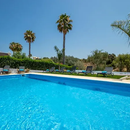 Riviera - Com Piscina Aquecivel, 2 Jacuzzis E Bbq Em Villa Armacao de Pera