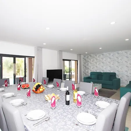 Riviera - Com Piscina Aquecivel, 2 Jacuzzis E Bbq Em Villa *