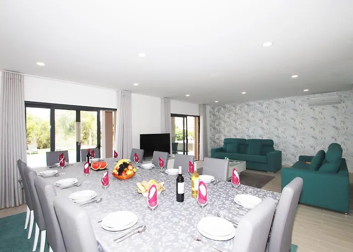 Riviera By Algarve Vacation Villa *